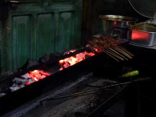 Gambar Makanan Sate & Sop Soepardi 7