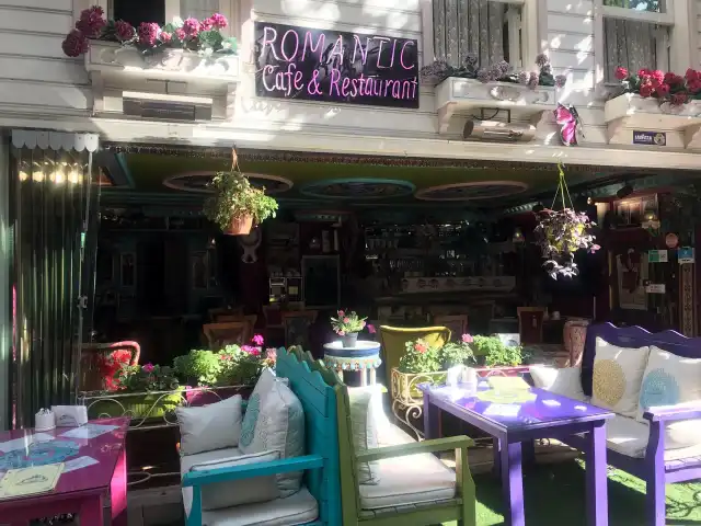 Romantik Cafe'nin yemek ve ambiyans fotoğrafları 4