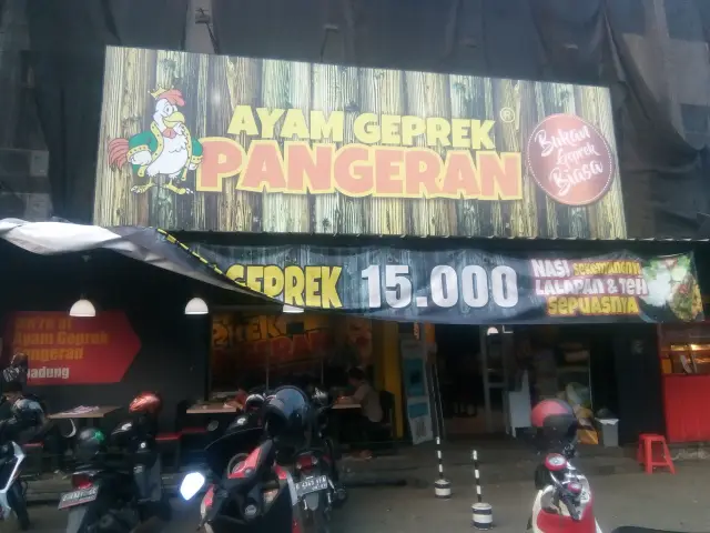 Gambar Makanan Ayam Geprek Pangeran 6