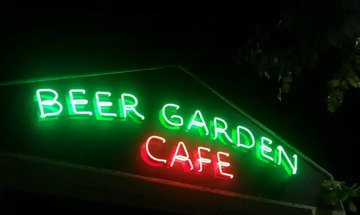 Beer Garden Cafe'nin yemek ve ambiyans fotoğrafları 1