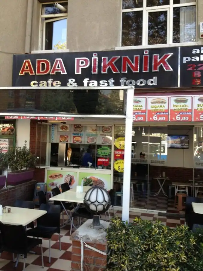 Ada Piknik