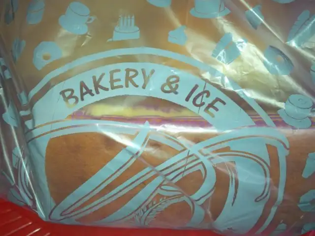 Gambar Makanan Valencia Bakery & Ice 6