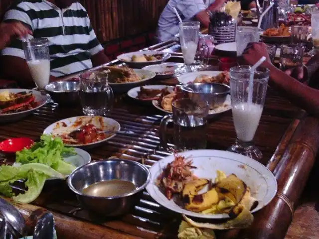 Gambar Makanan RM Lesehan Pondok Bambu 7