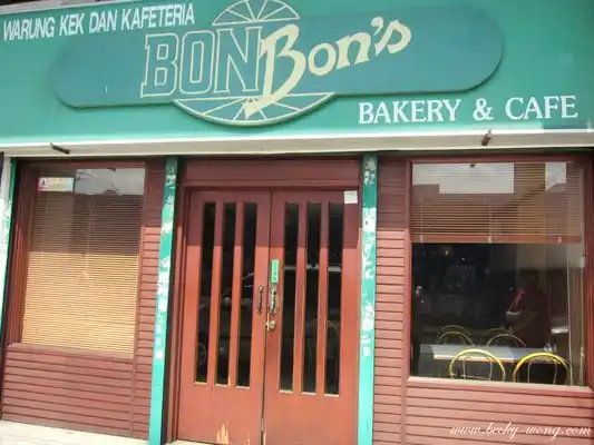 Bon Bon&apos;s Bakery Cafe