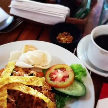 Gambar Makanan Gayatri Cafe 4