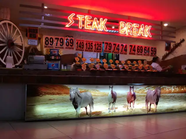 Steak Break Food Photo 2