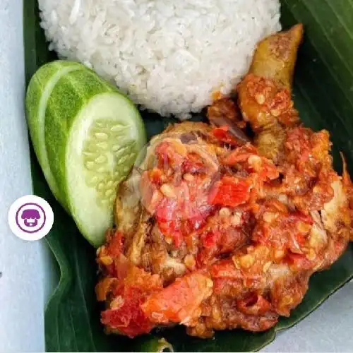 Gambar Makanan Ayam Serundeng Dan Ayam Geprek Ajibbb 2