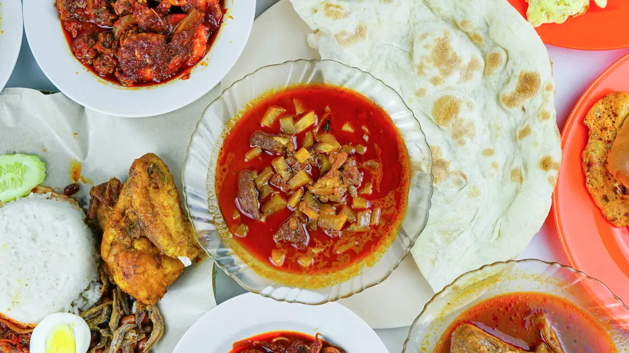 Kedai Bawah Lembah Roti Tempayan Nasi Lemak Kukus