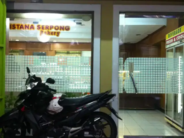 Istana Serpong Bakery