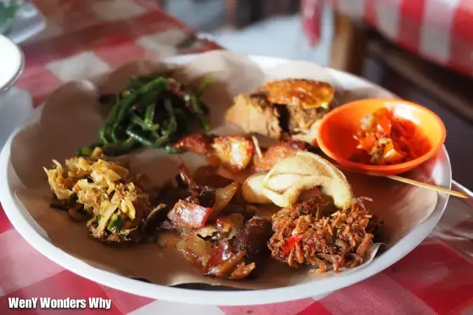 Warung Bakas Babi Guling Klungkung