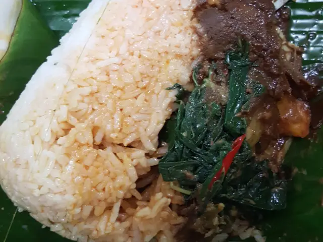 Gambar Makanan Padang Merdeka 9