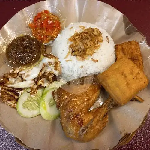 Gambar Makanan Ayam Dan Bebek Goreng Sambel Berontak, Setiabudi 1