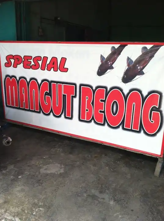 Warung Makan Mbak Tri Spesial Mangut Beong