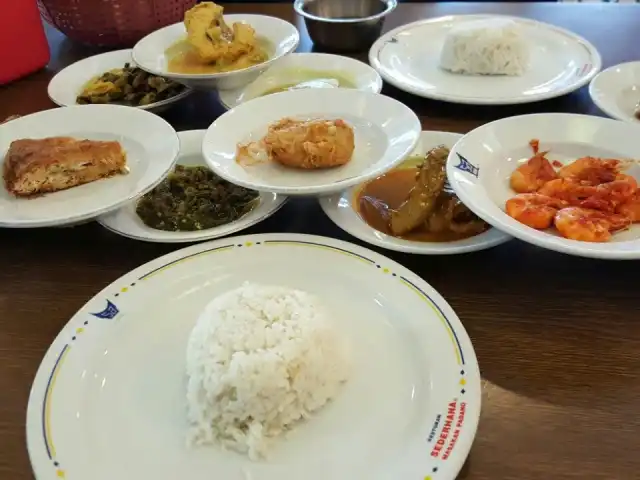 Gambar Makanan Restoran Sederhana Masakan Padang 8