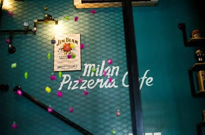 Gambar Makanan Milan Pizzeria Cafe 17