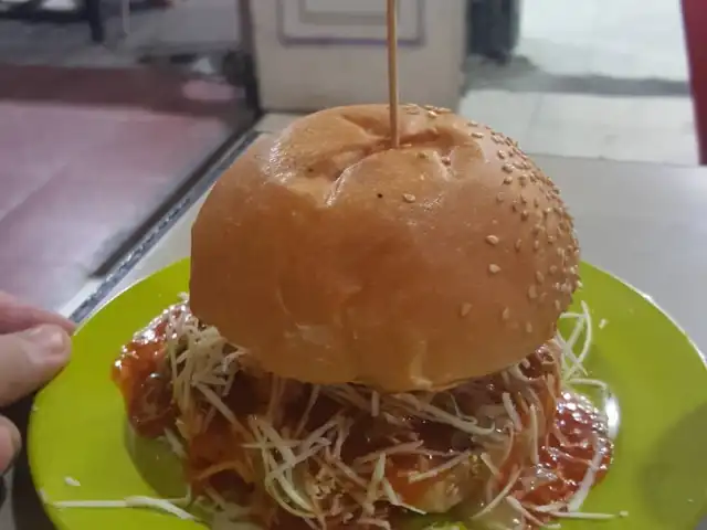 Gambar Makanan Burger Blepot 4