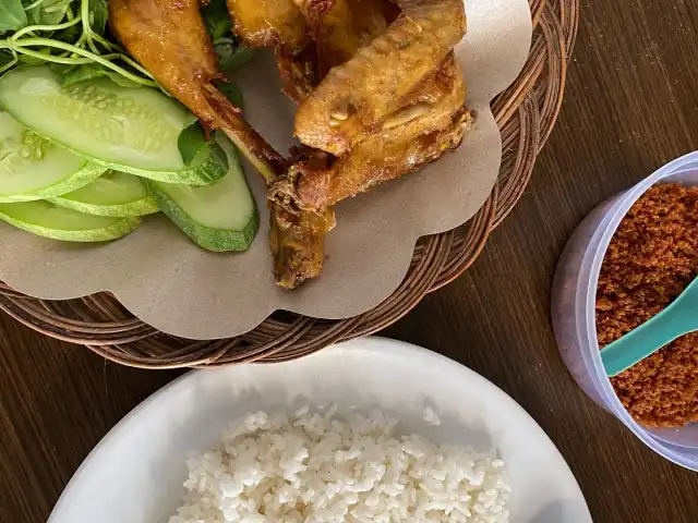 Gambar Makanan Ayam Goreng Sae Niki 3