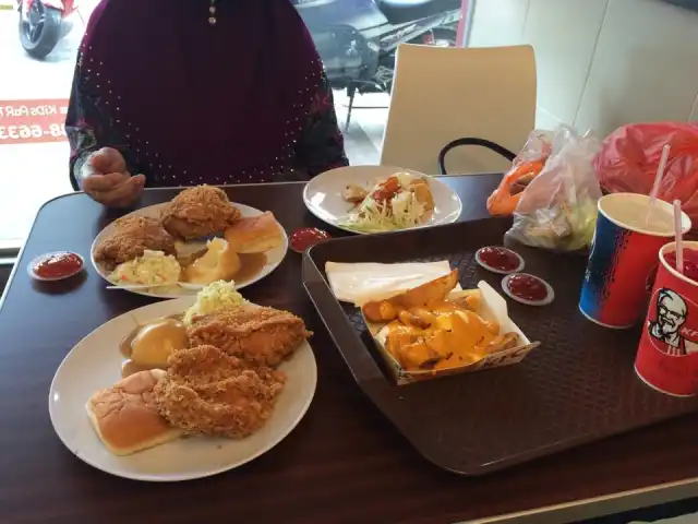 KFC Taman Kinrara Food Photo 14