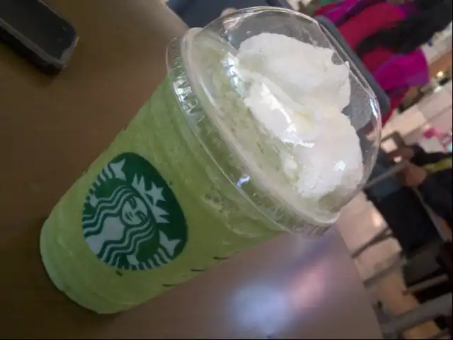 Gambar Makanan Starbucks 15