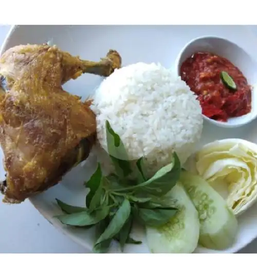 Gambar Makanan Ayam Goereng Akbar, A Wahab Syahranie 3