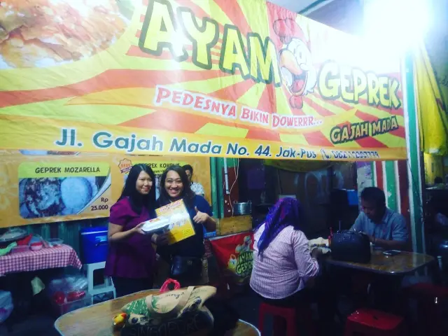 Gambar Makanan Ayam Geprek Gajah Mada 2