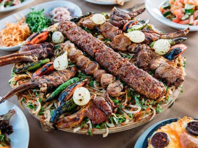 Habib Usta Et & Kebap'nin yemek ve ambiyans fotoğrafları 1