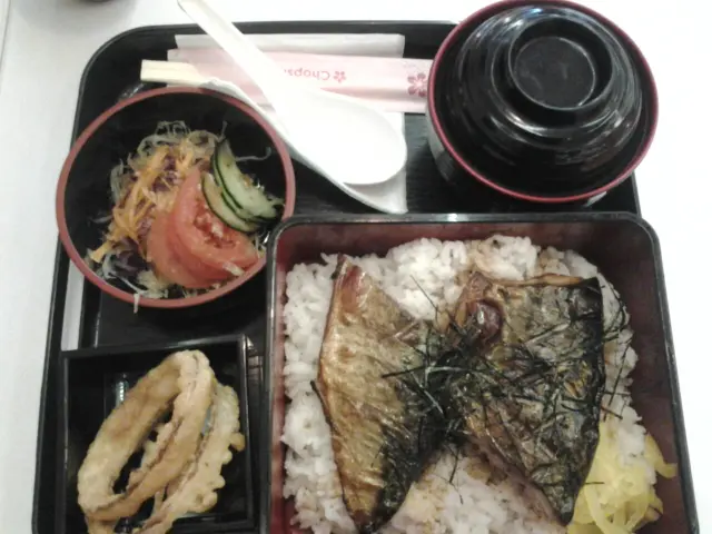 Gambar Makanan Umi Sushi 4