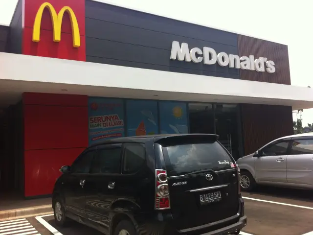 Gambar Makanan McDonald's 6