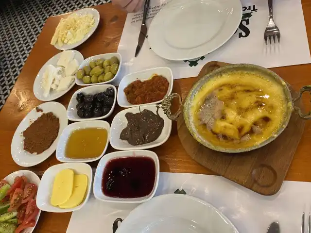 Trabzon Serpmeköy Kahvaltısı'nin yemek ve ambiyans fotoğrafları 30