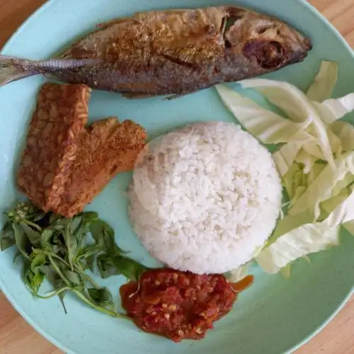 Gambar Makanan Masakan Manado Zus Fhy, Pondok Dedawa 12