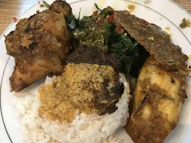 Gambar Makanan Rumah Makan Ajo Datuak 7