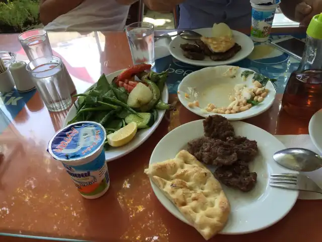 Çınaraltı  Köfte Piyaz'nin yemek ve ambiyans fotoğrafları 9