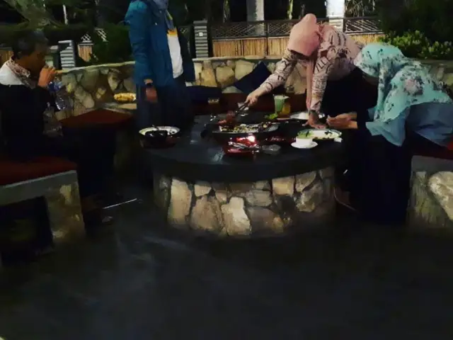 Gambar Makanan Campfire Outdoor Cuisine 7