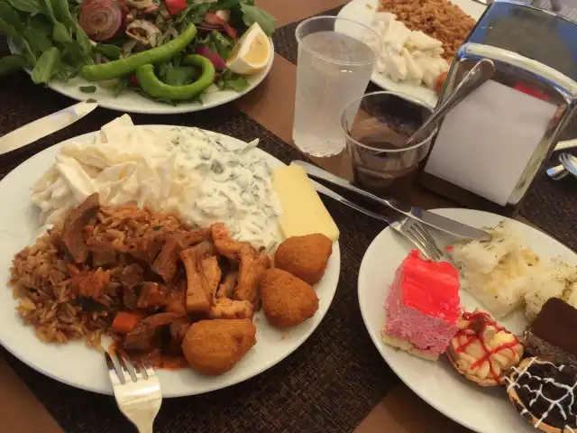 Grand Newport Restaurant&Bistro'nin yemek ve ambiyans fotoğrafları 2