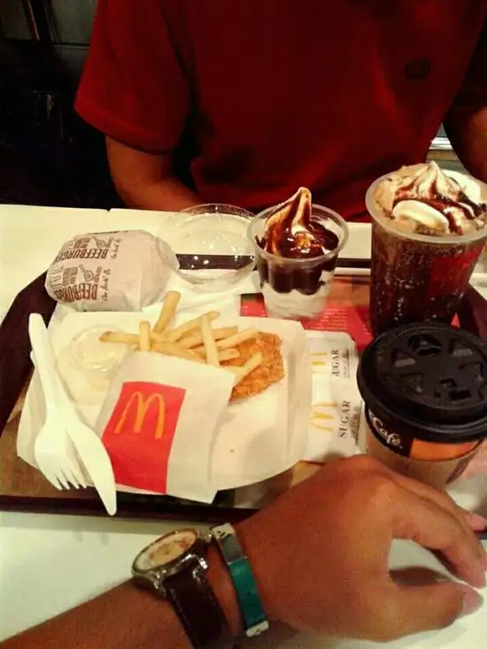 Gambar Makanan McDonald's 7