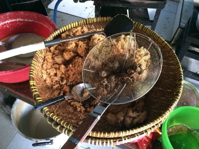 Gambar Makanan Ayam Kremes Ibu Hj. Rodjali Halim 1