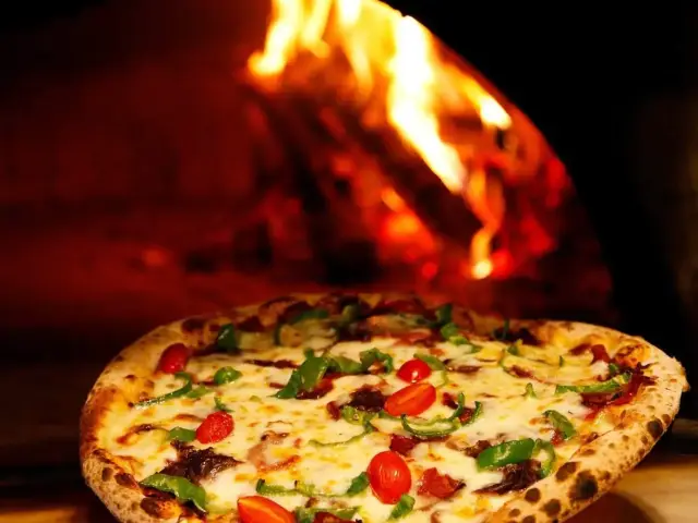 Wood Fire Pizza'nin yemek ve ambiyans fotoğrafları 5