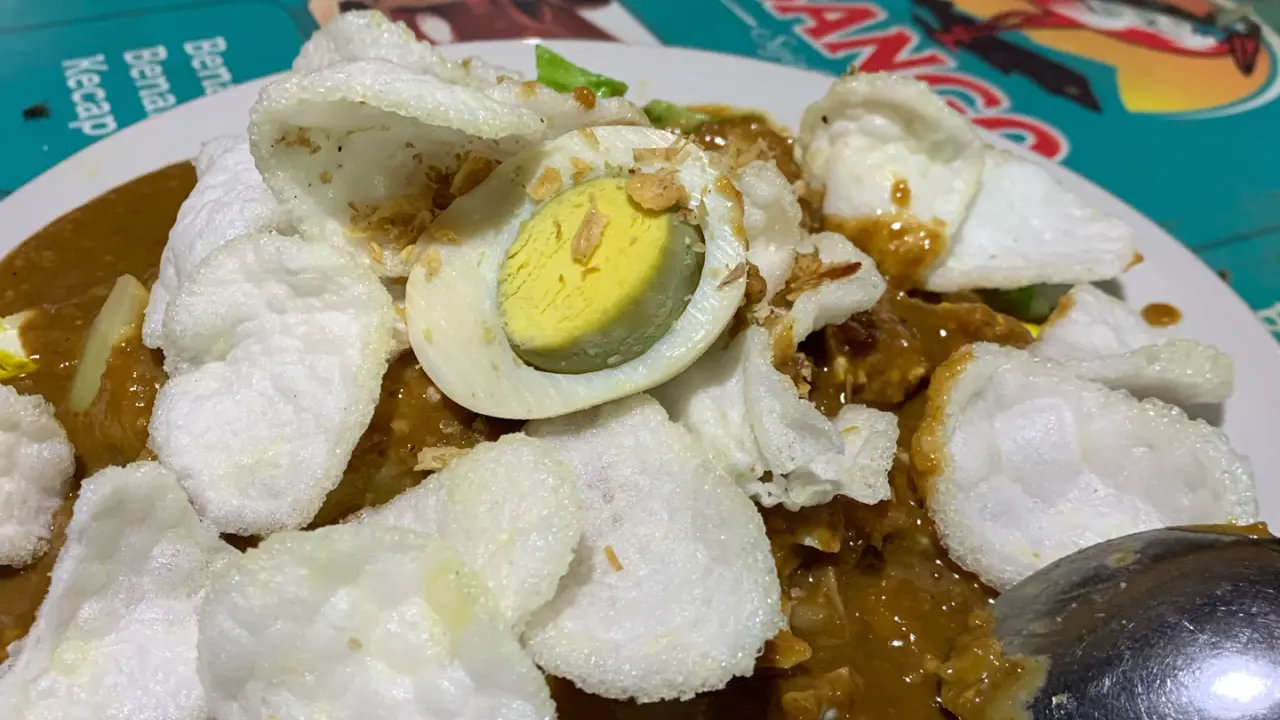 Gado - Gado Teuku Angkasa