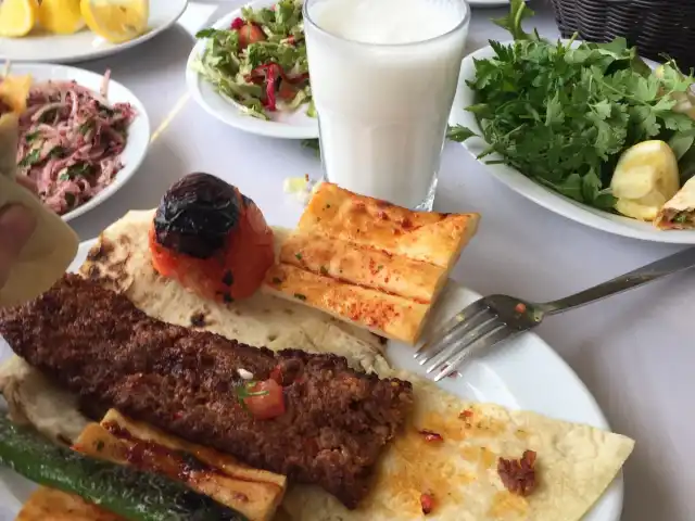Adana Kebap Bahçesi'nin yemek ve ambiyans fotoğrafları 12