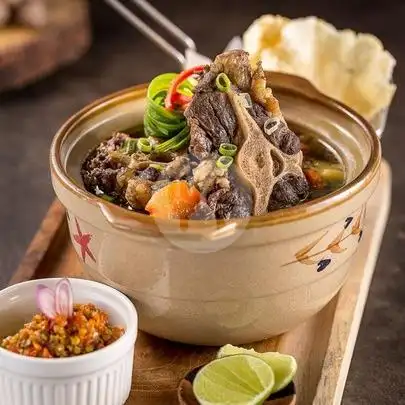 Gambar Makanan Sop Iga & Nasi Goreng Chef Tian, Podomoro Golf View 8
