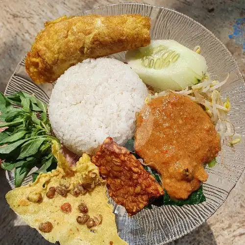 Gambar Makanan Nasi Pecel Solari, Dau 6