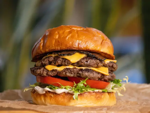 Double Burger'nin yemek ve ambiyans fotoğrafları 1