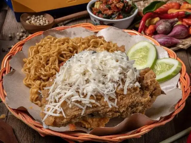 Gambar Makanan Ikan Ayam Geprek Kanayam, Gorontalo 8
