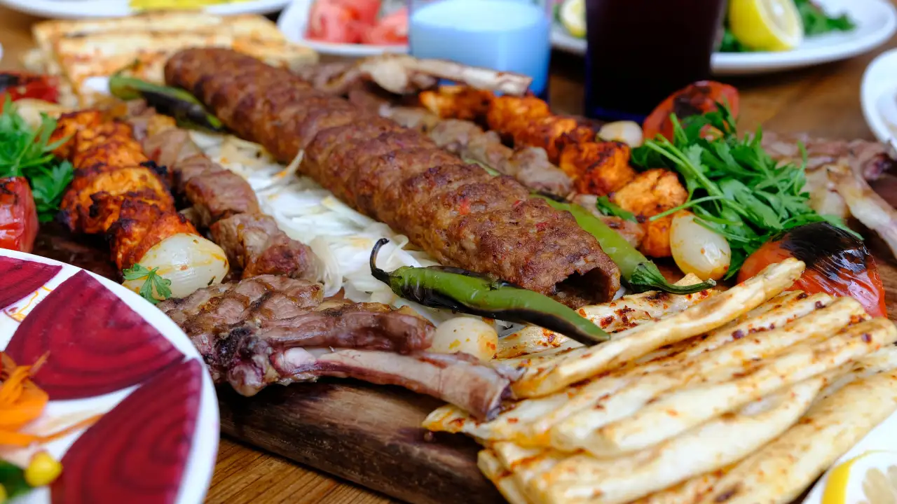 Divan Urfa Kebap & Pide & Lahmacun