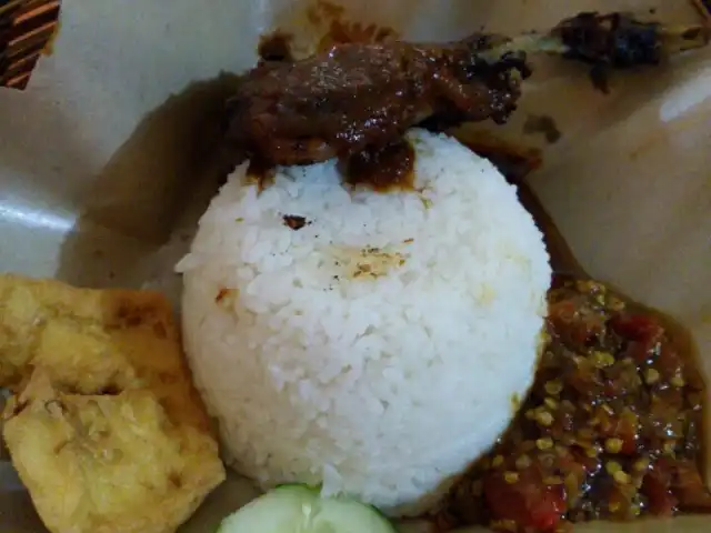 Gambar Makanan Griya Bebek & Ayam Nelongso 13