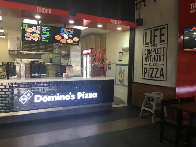 Gambar Makanan Domino's Pizza 10