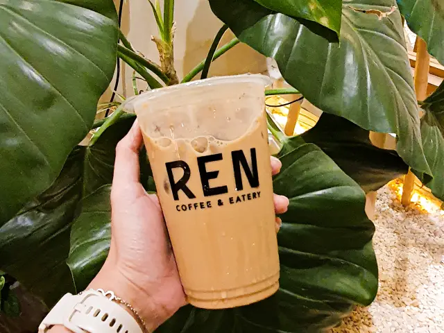 Gambar Makanan Ren Coffee & Eatery 1