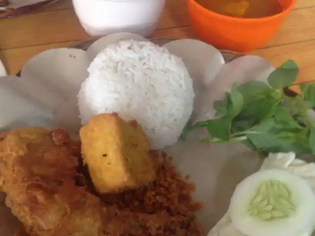 Gambar Makanan Ayam Goreng Ibu Djagat 19