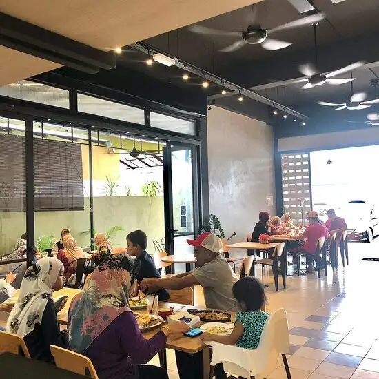 Noza Cafe Kuala Selangor