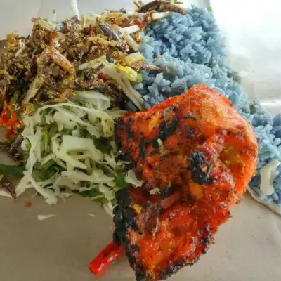 Mekna Nasi Kerabu